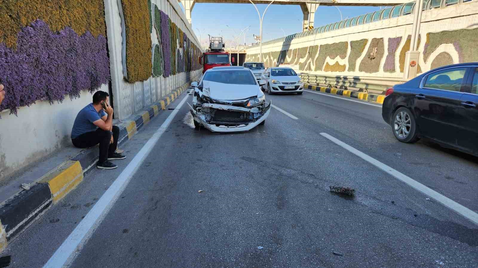 Van’da trafik kazası, 2 yaralı