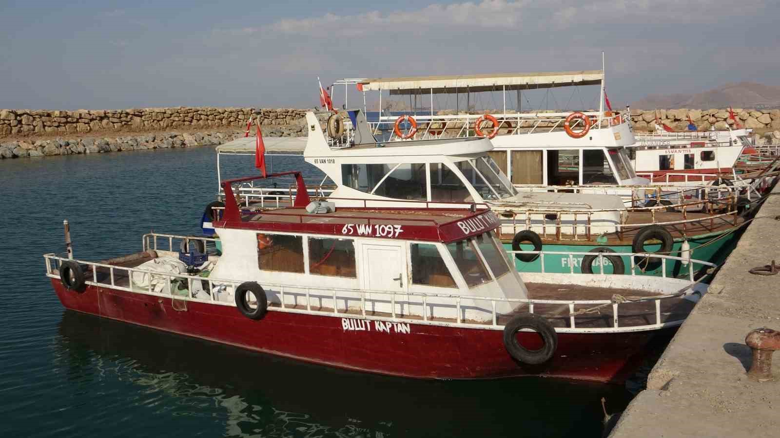 Van Gölü sahilindeki Dereağzı Limanı yenilendi