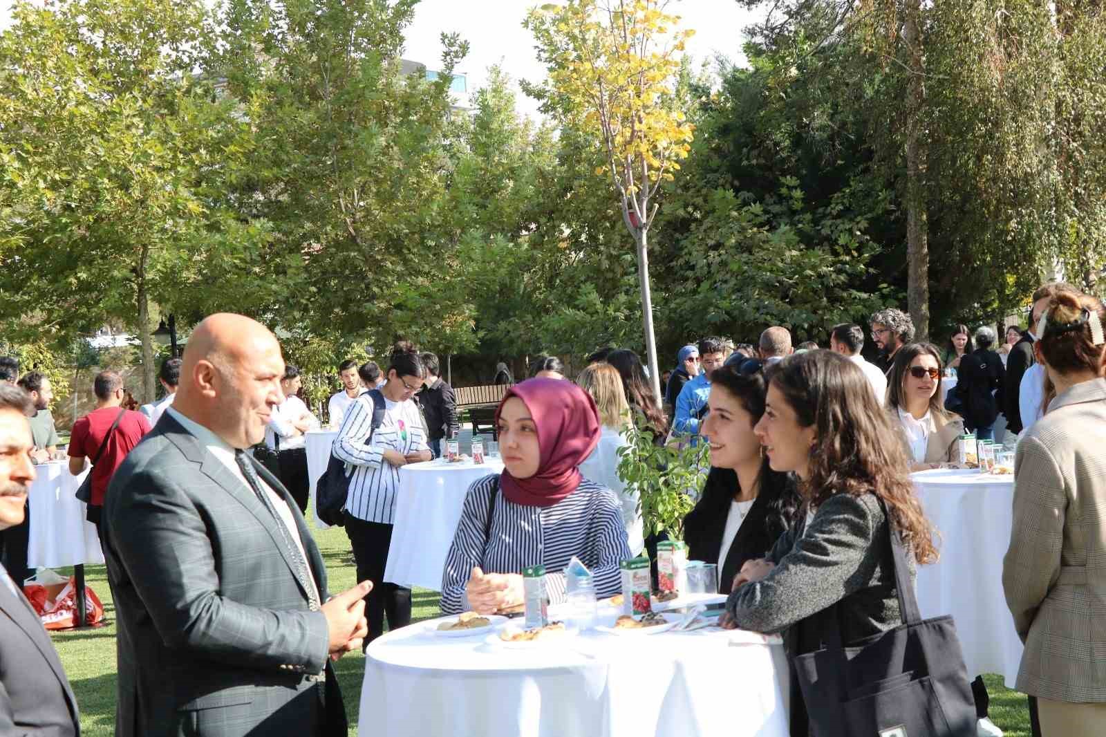 Van’da göreve başlayan yeni öğretmenlere ‘Hoş geldin’ programı