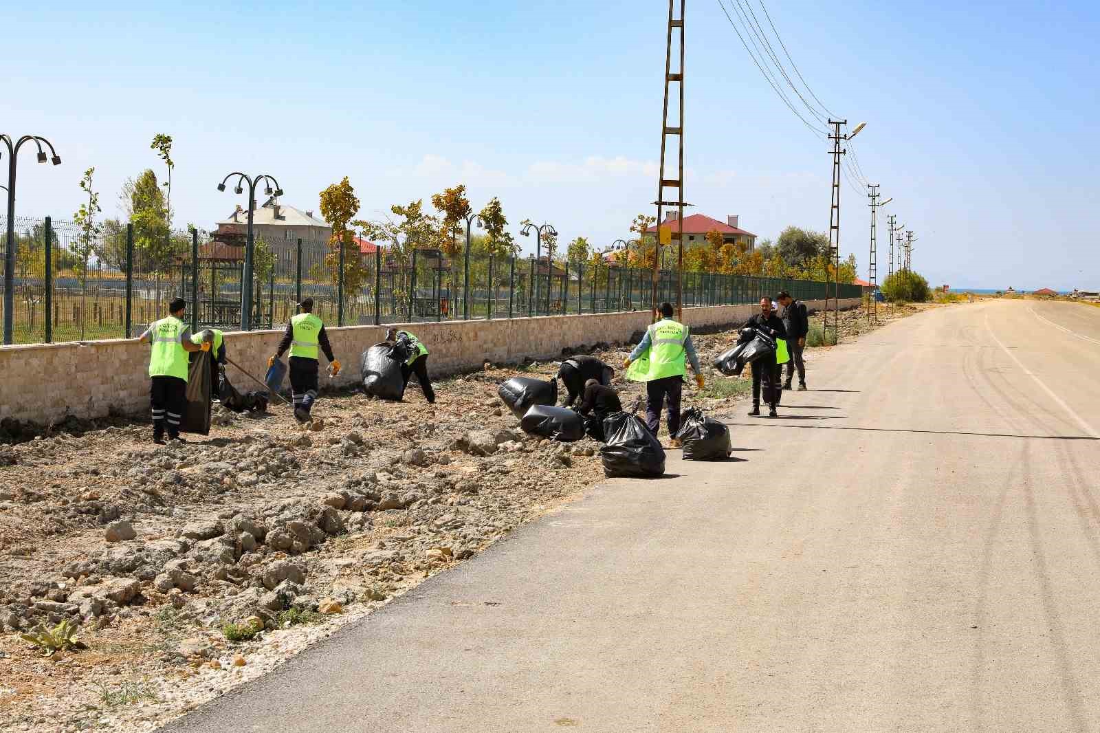 İpekyolu Belediyesi’nden çevre temizliği