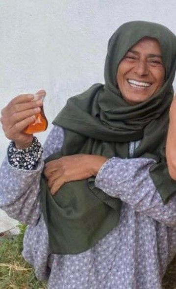 Köylü Yıldız Tilbe! Fotoğrafı gören herkes aynı yorumu yaptı: Bu sen misin?