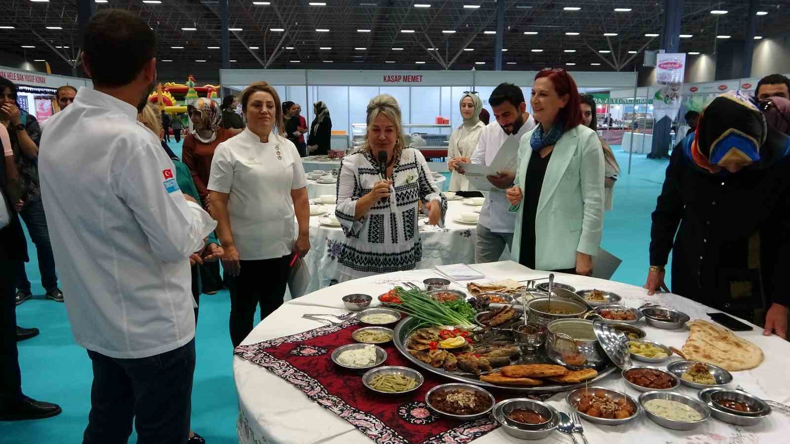 Van Mutfak Yöresel Ürünler Gurme Fuarı kapılarını ziyaretçilere açtı