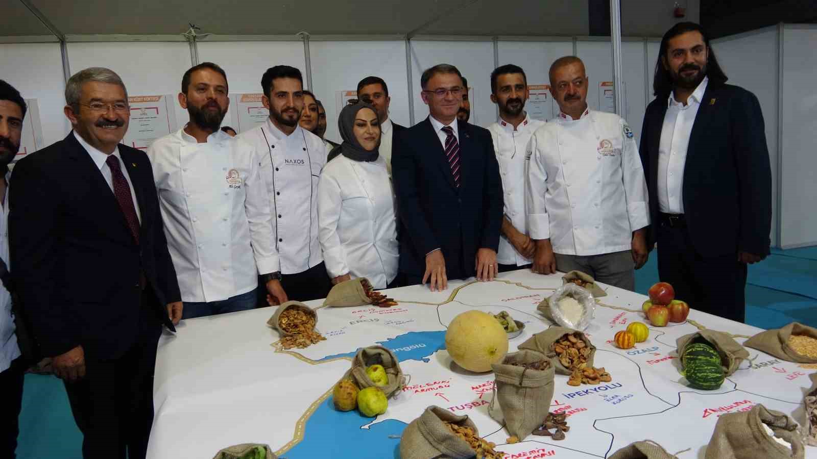 Van Mutfak Yöresel Ürünler Gurme Fuarı kapılarını ziyaretçilere açtı