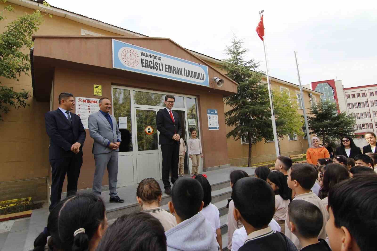 Erciş’te İlköğretim Haftası etkinliği