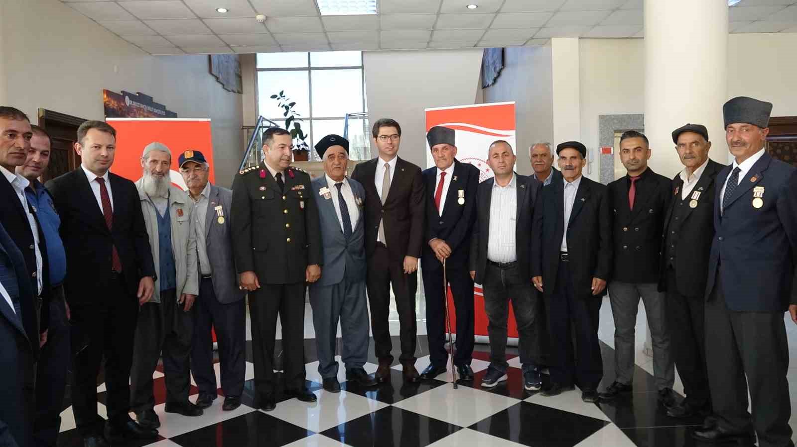 Erciş’te 19 Eylül gaziler günü programı düzenlendi
