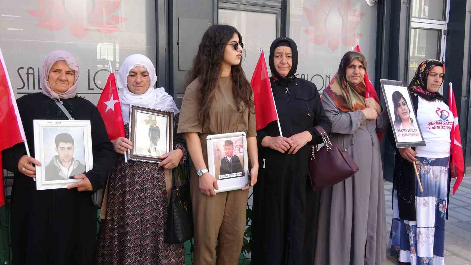 Evlat nöbetindeki anne: “Çocuklarımızı alana kadar mücadelemizi sürdüreceğiz”