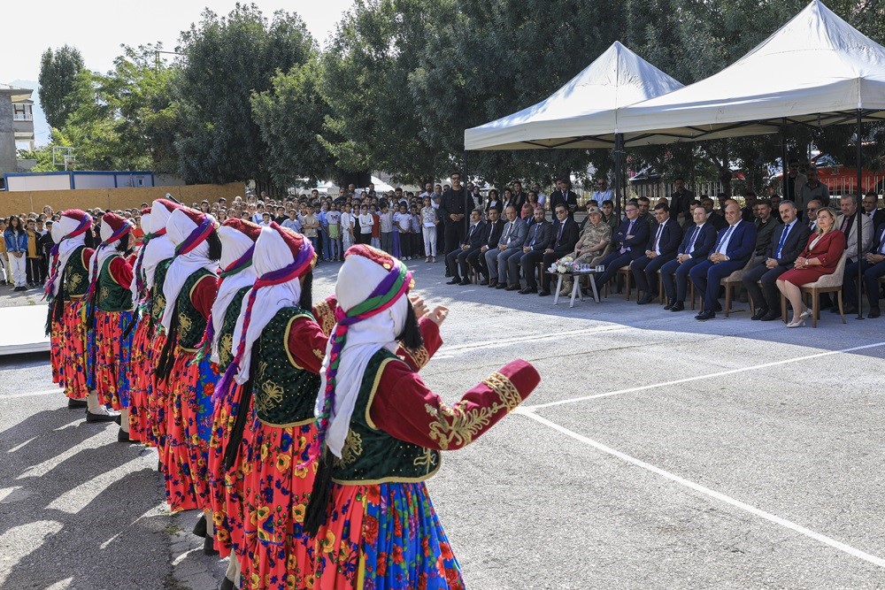 Van’da eğitim öğretim dönemi start aldı