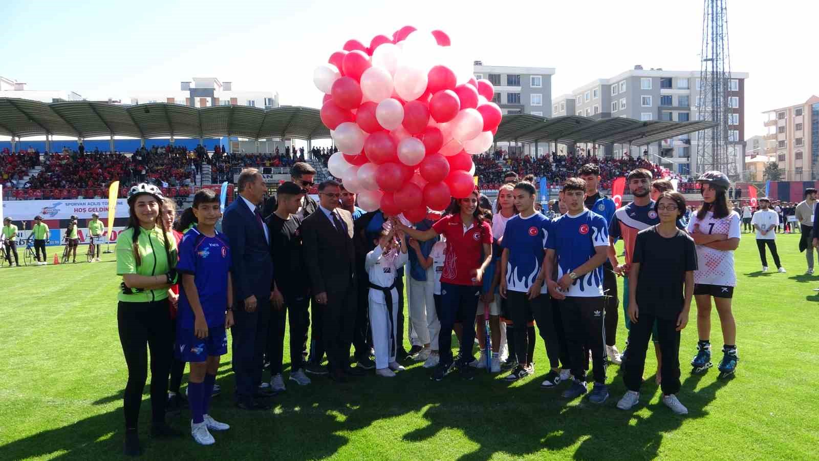 ’Spor Van’ projesinin açılışı törenle yapıldı