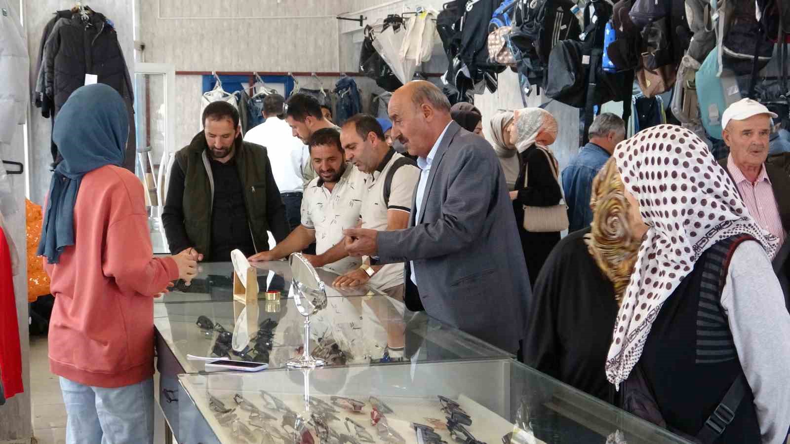 Unutulan eşyalar arasında protez bacak çıktı