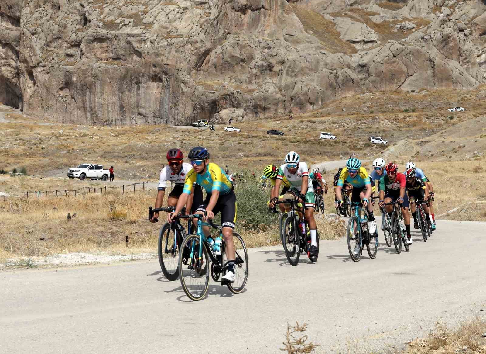 Van’da ‘Tour Of Van’ uluslararası bisiklet yarışı sona erdi