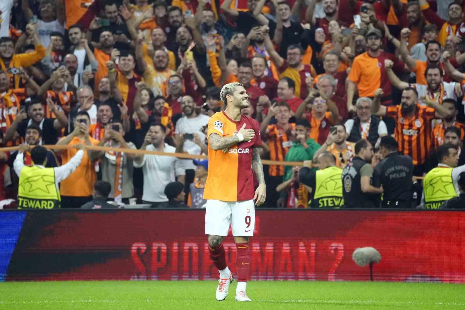 UEFA Şampiyonlar Ligi: Galatasaray: 1 - Bayern Münih: 1 (İlk yarı)