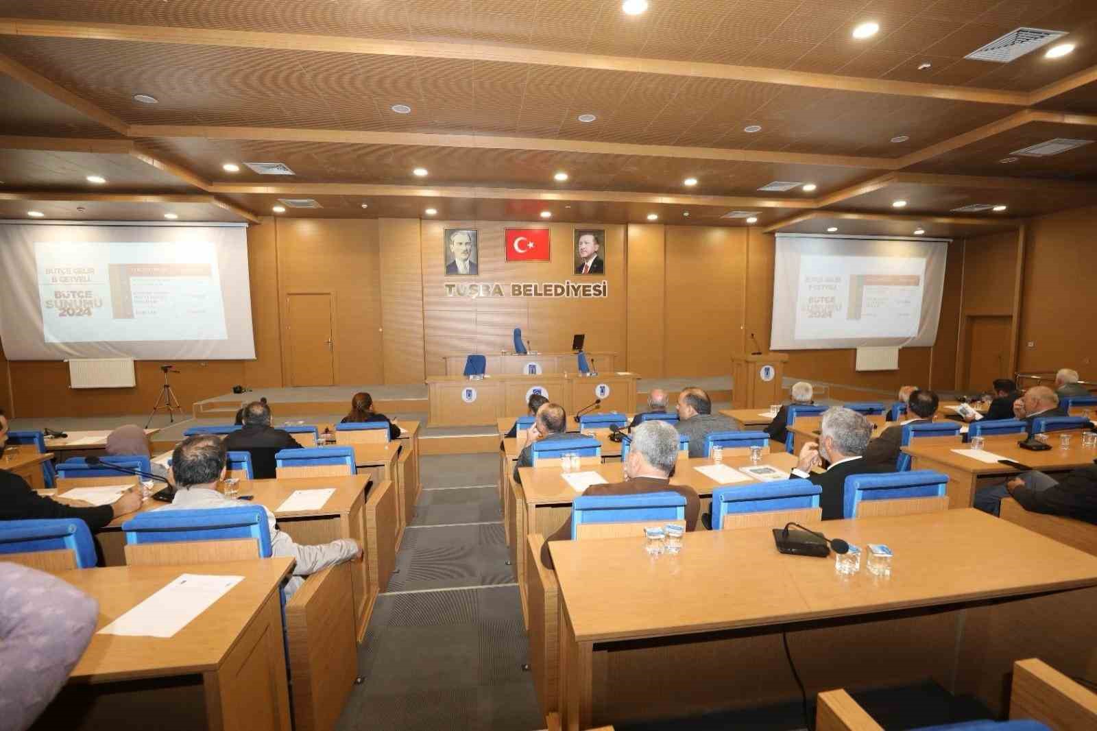 Tuşba Belediye Meclisi, 2024 yılı mali bütçesi ile iş ve performans programlarını onayladı