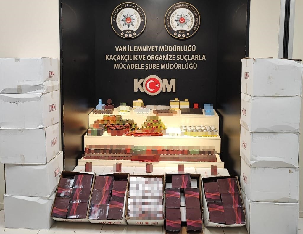 Van’da gümrük kaçağı malzemeler gele geçirildi