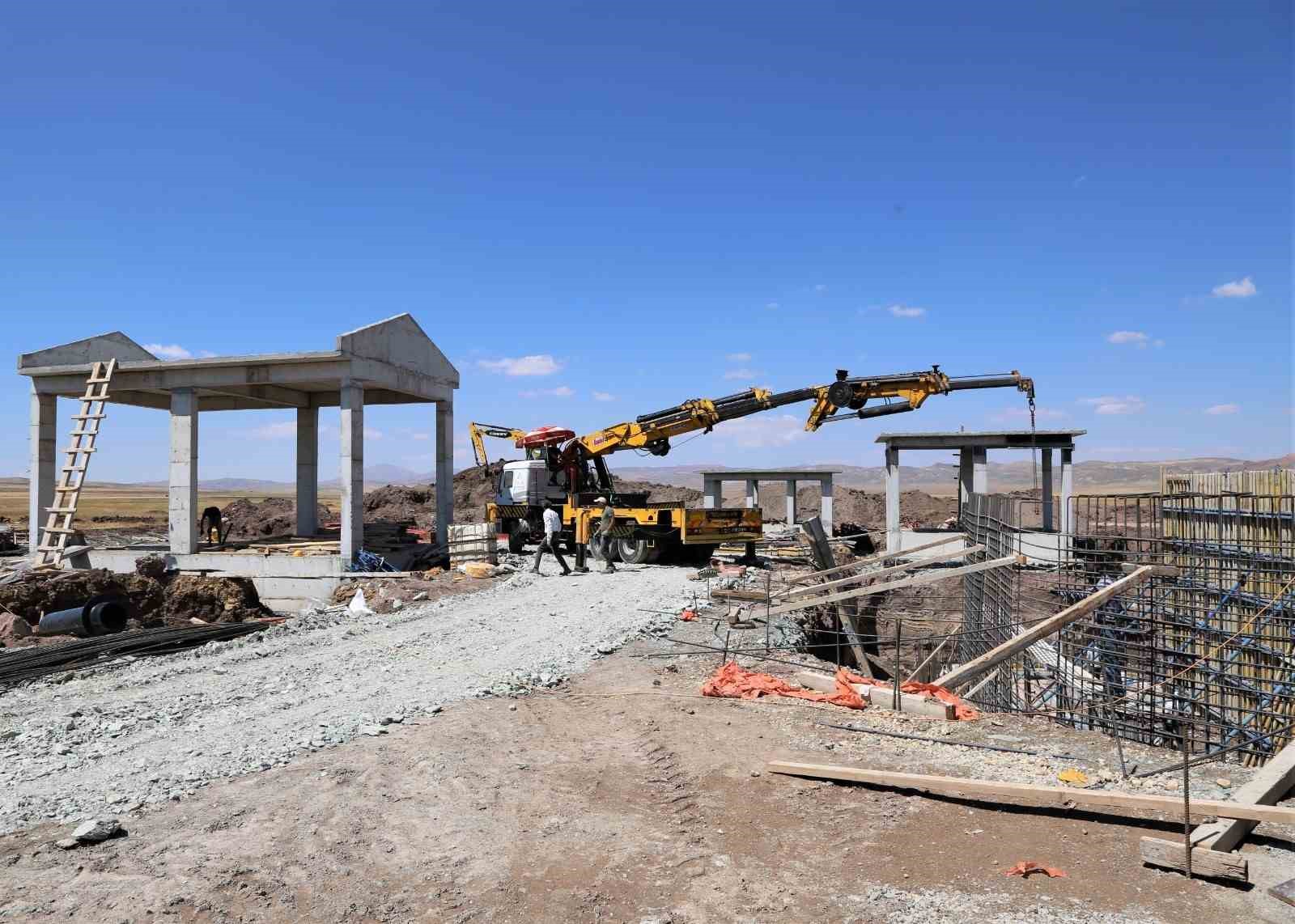 Saray Atıksu Arıtma Tesisinin yapımı sürüyor