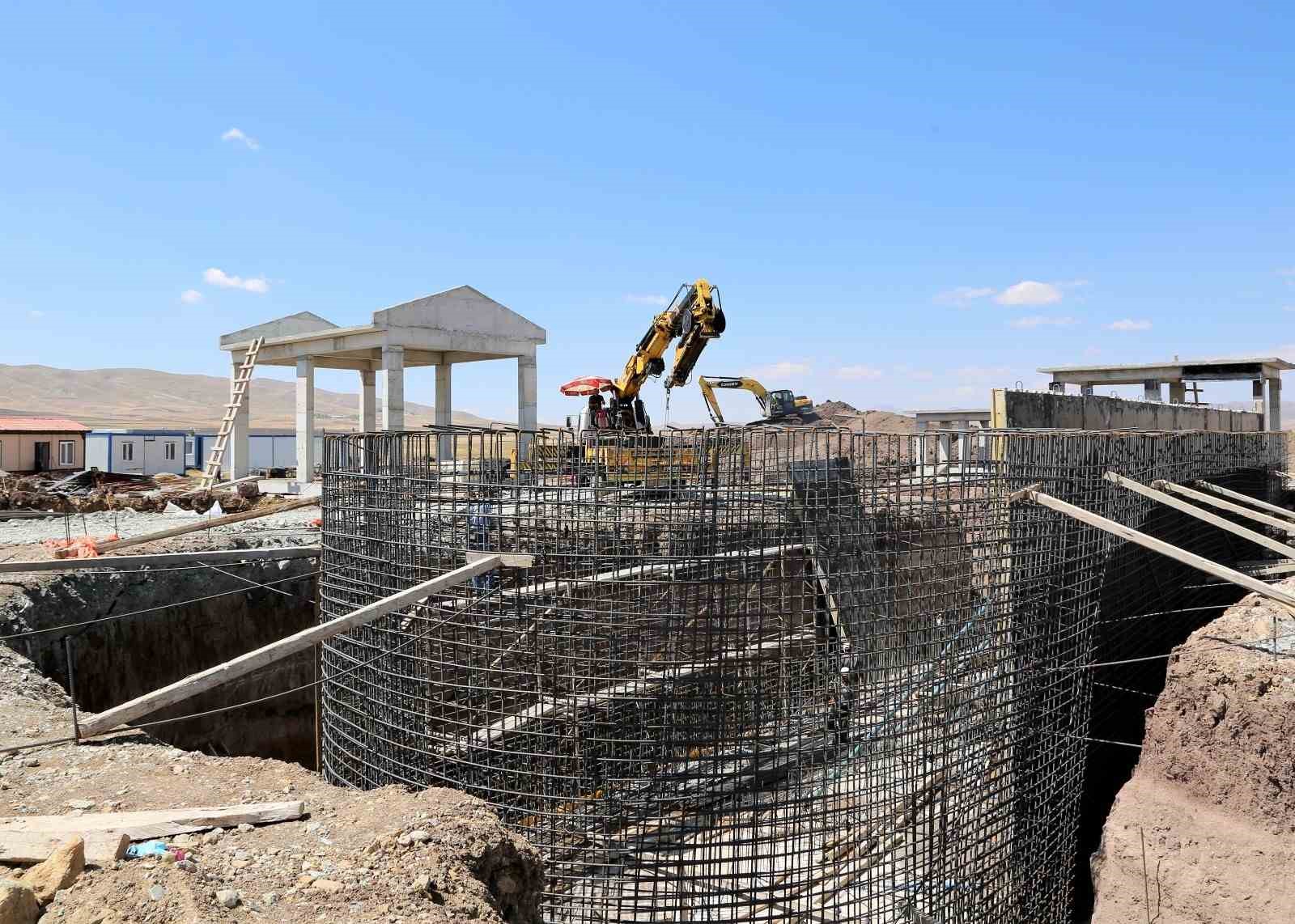 Saray Atıksu Arıtma Tesisinin yapımı sürüyor