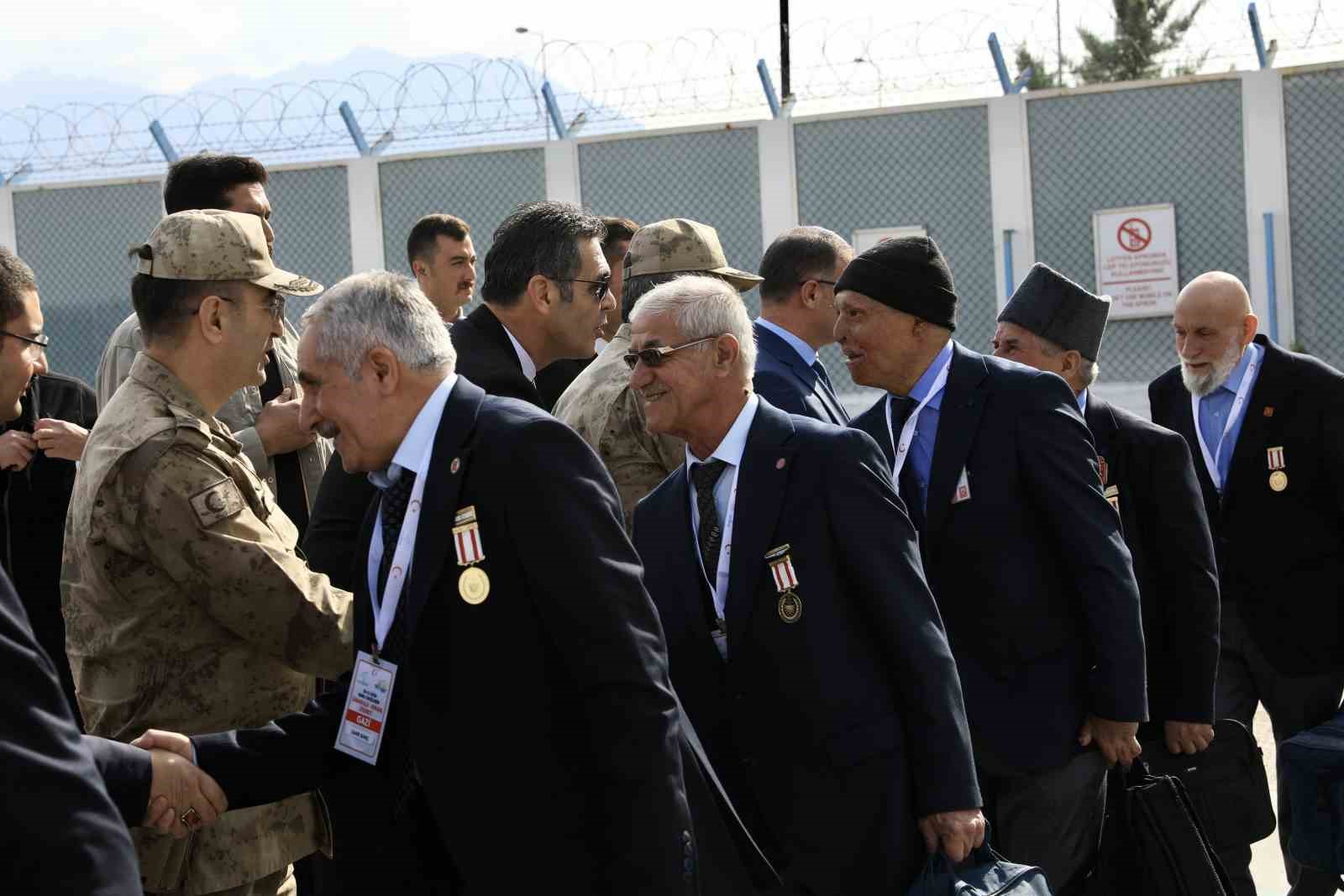 Vanlı gaziler Çanakkale’ye uğurlandı