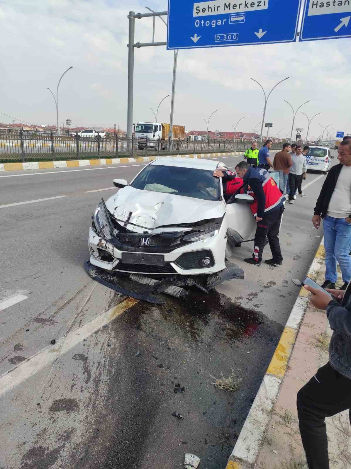 Otomobil kontrolden çıktı: 1 yaralı