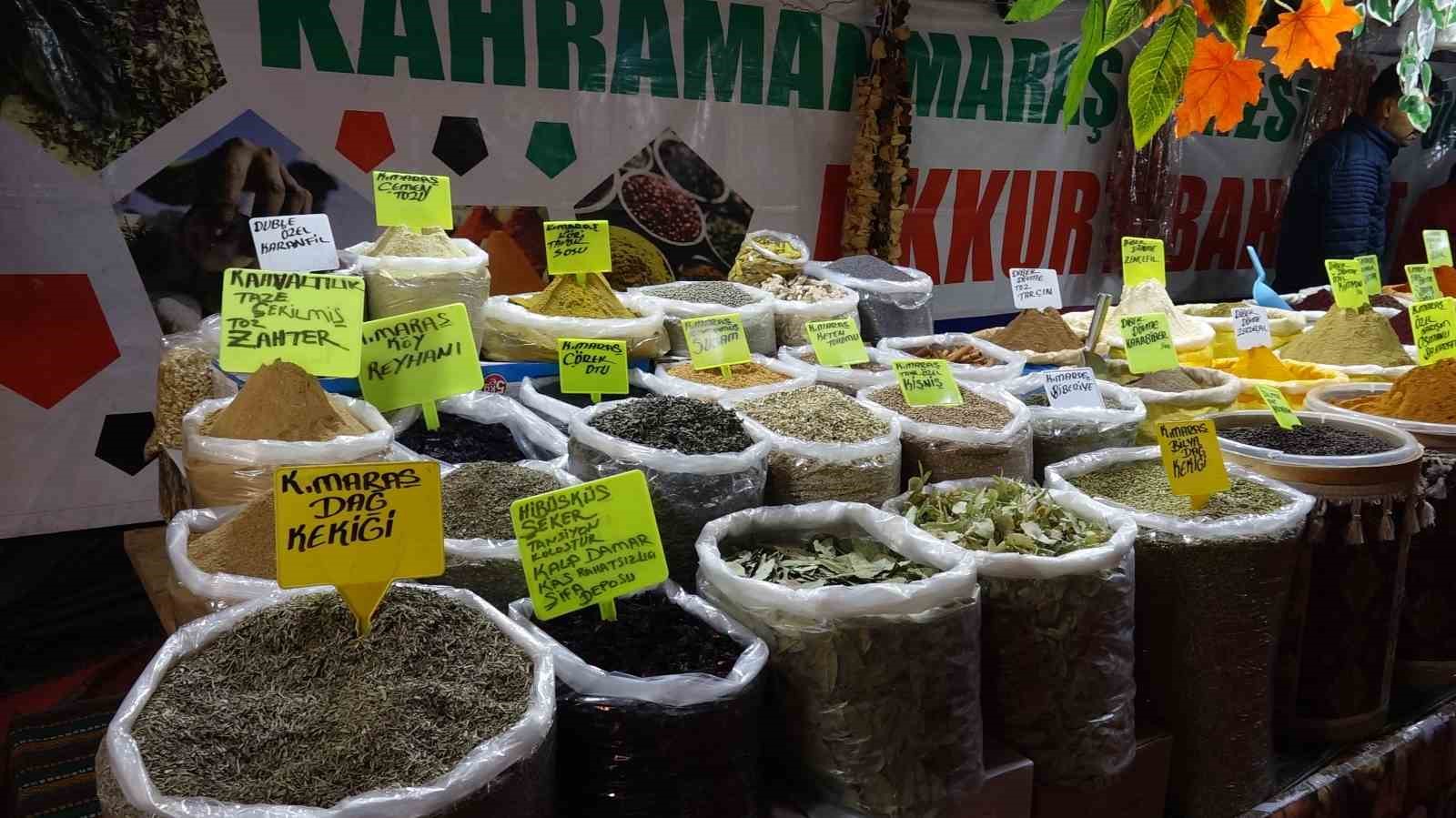 Erciş’te yöresel ürünler sergilendi