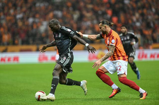 Son Dakika: Derbide Icardi şov! Galatasaray, sahasında Beşiktaş'ı 2-1 mağlup etti