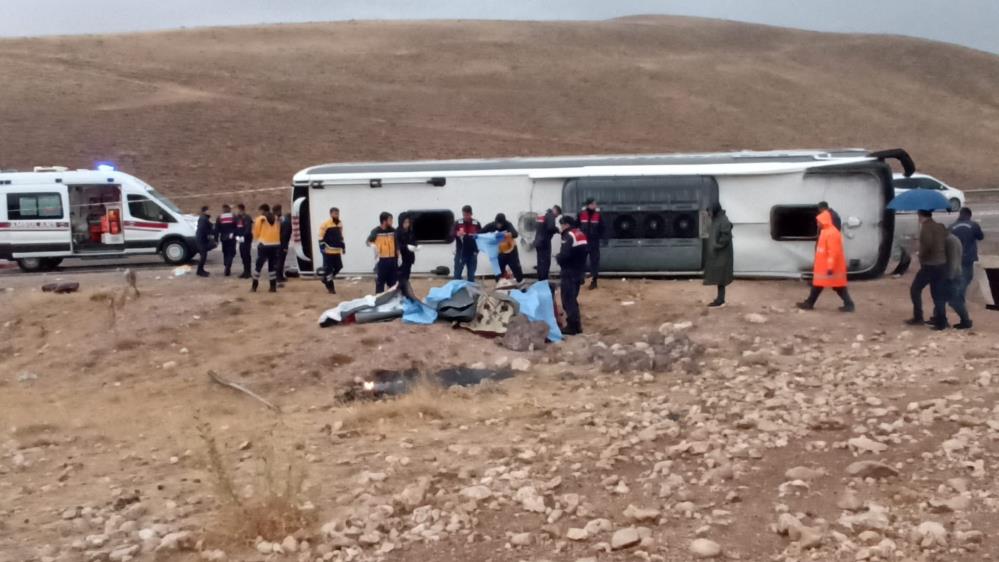 Van’a gelen yolcu otobüsünde feci kaza! 7 ölü 30 yaralı