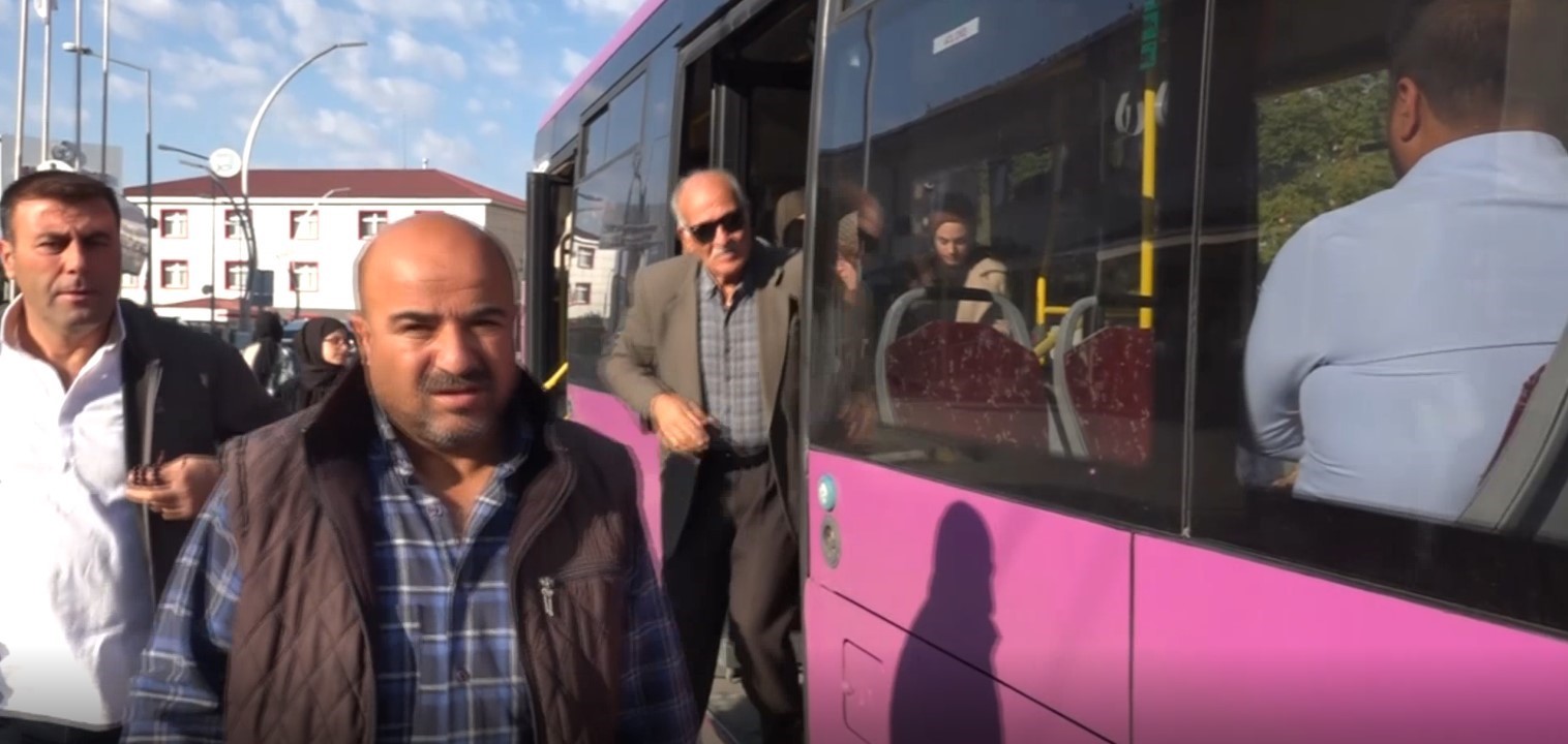 Erciş-Muradiye arası otobüs seferleri memnuniyetle karşılandı