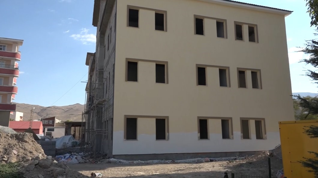 Muradiye’de sağlık kampüsünde sona gelindi