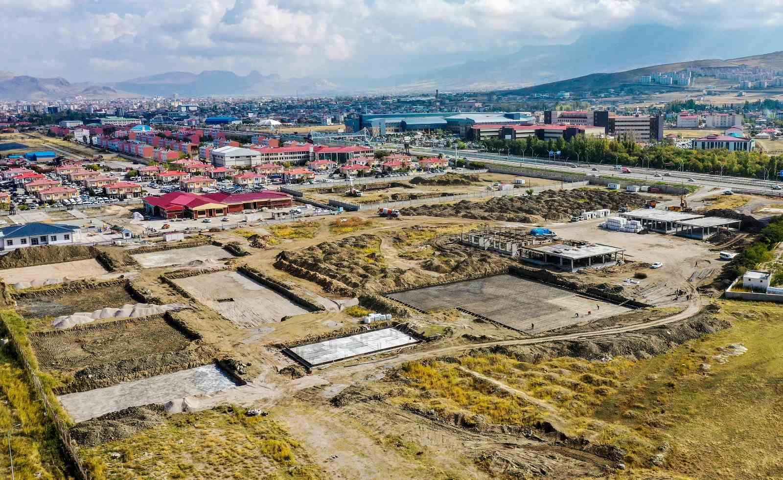 Bölgenin ilk sosyal hizmet kampüsünün inşaatı hızla yükseliyor