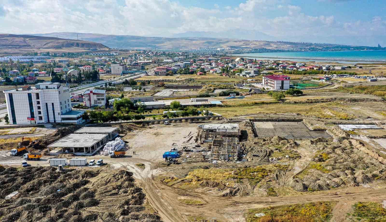 Bölgenin ilk sosyal hizmet kampüsünün inşaatı hızla yükseliyor