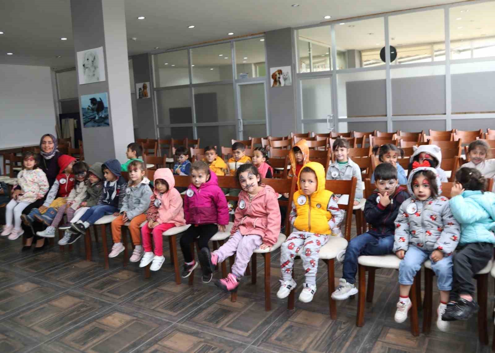 Van Büyükşehir Belediyesinden ‘Hayvanları Koruma Günü’ne özel etkinlik