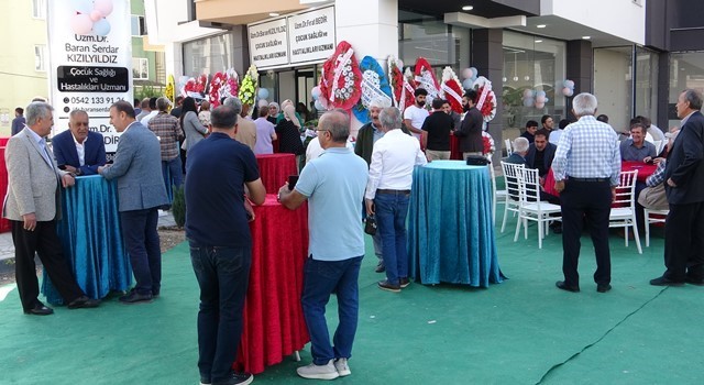Van’da Dr. Baran Kızılyıldız - Dr. Fırat Bedir Çocuk Sağlığı ve Hastalıkları Kliniği törenle hizmete açıldı