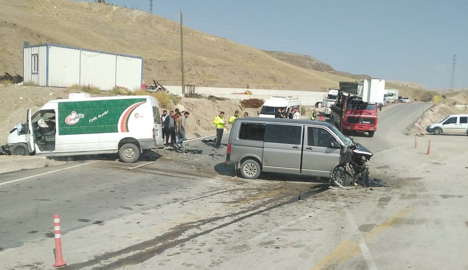 Van’da trafik kazası: 3 yaralı