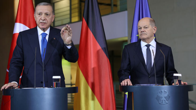 Alman muhabir Cumhurbaşkanı Erdoğan'ı kızdırdı: Bize insani, vicdani sorular sorun