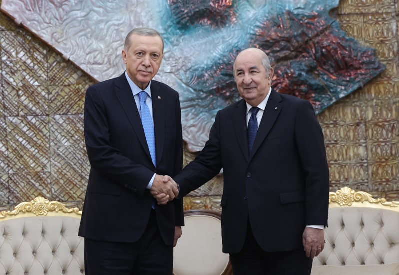 Cumhurbaşkanı Erdoğan, Cezayirli mevkidaşı Tebbun ile görüştü