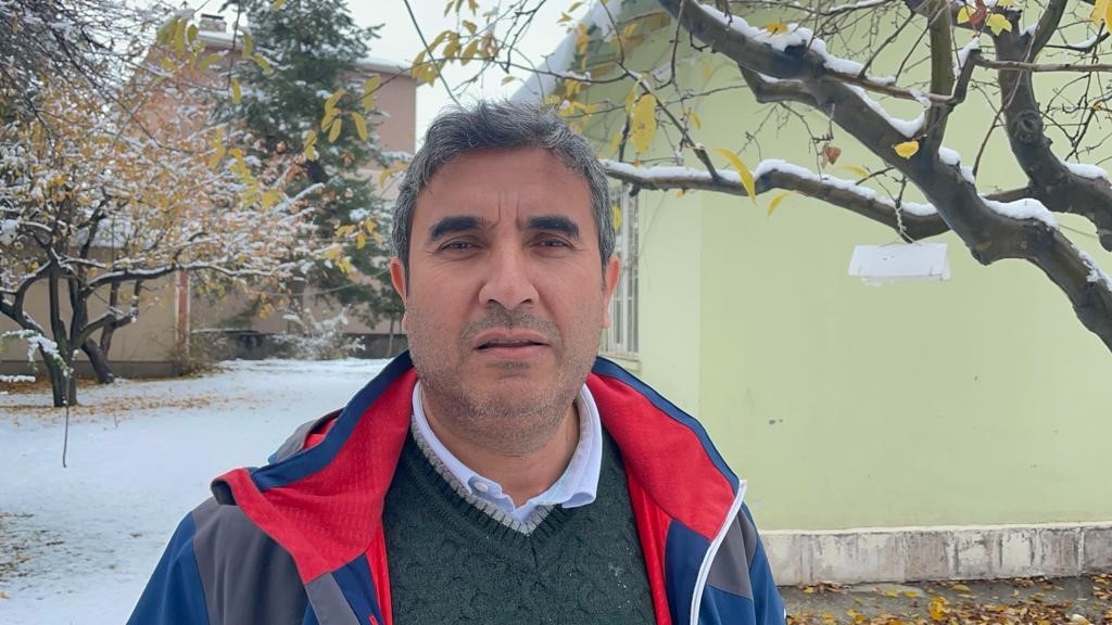 Muradiye’de kar yağışı
