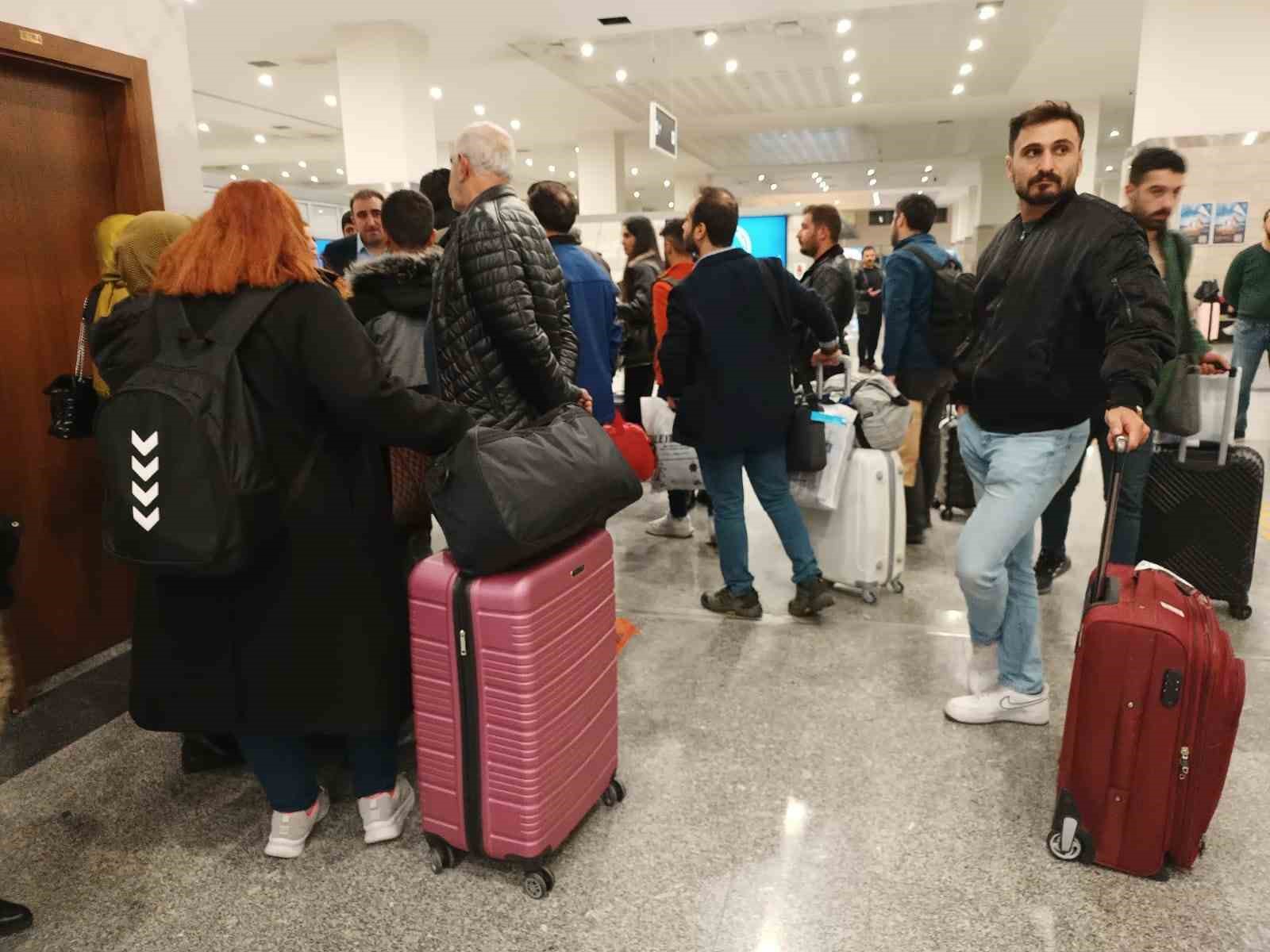 Yolculardan Türk Hava Yollarına tepki
