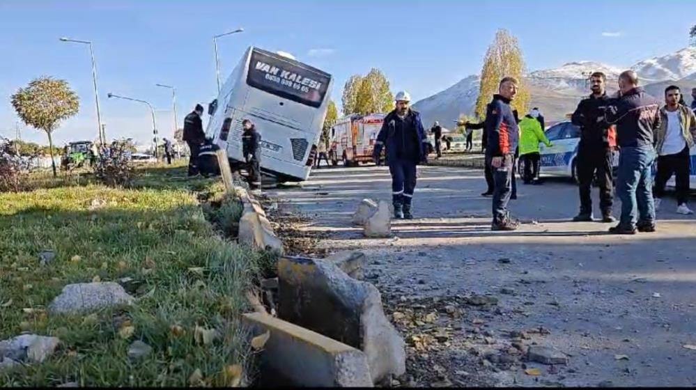 Van seferi yapan yolcu otobüsünde korku dolu anlar