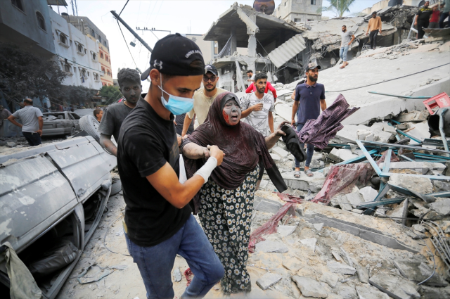 Son Dakika: İsrail'in saldırıları sonucu Gazze'de can kaybı 10 bini geçti
