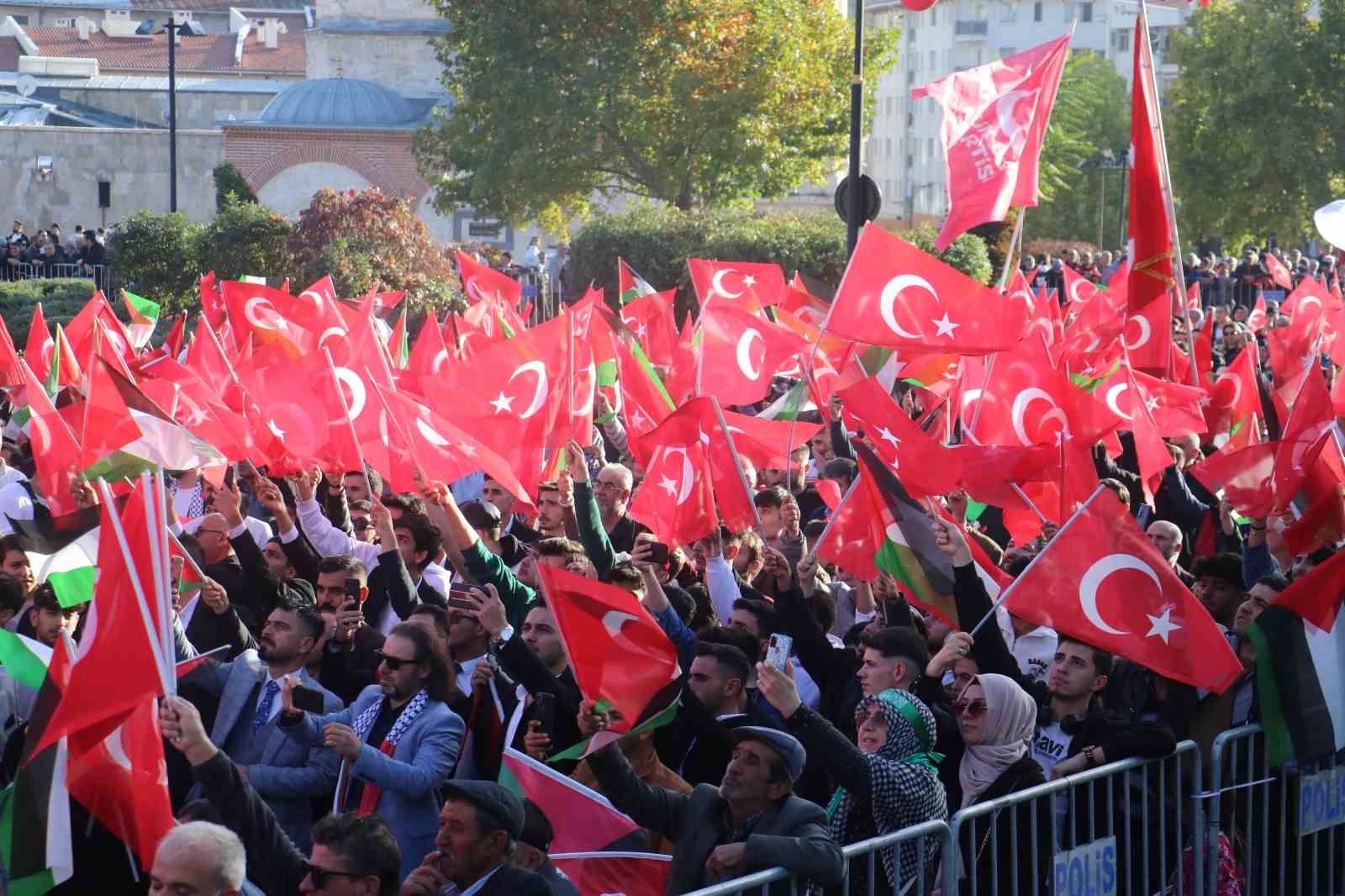 Destici’den CHP kongresi yorumu: “Gelen de, giden de teröriste selam çakıyor, gelenin de gidenden bir farkı yok”