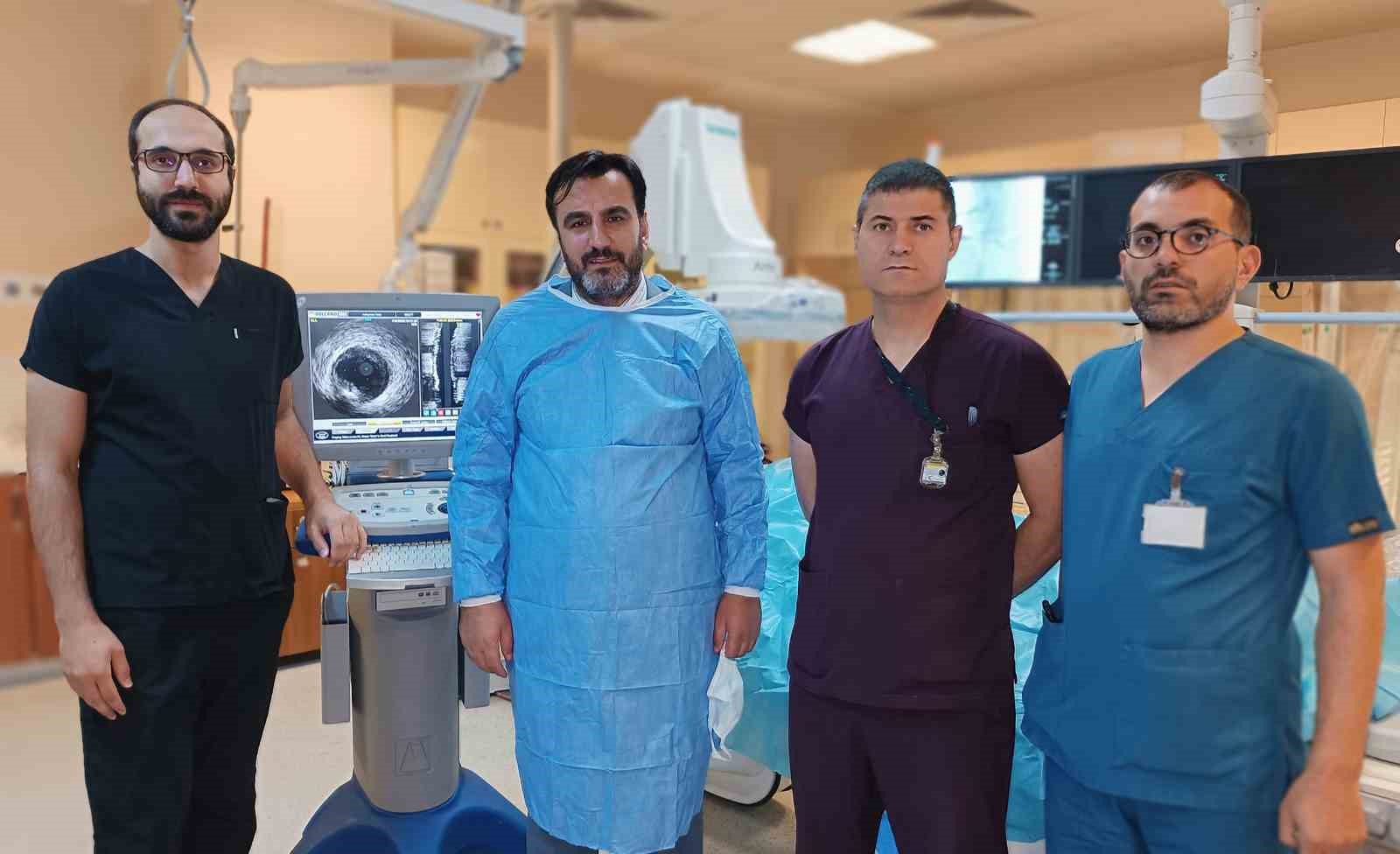 Van’da hastaneye kazandırılan IVUS cihazı hastalara umut oldu