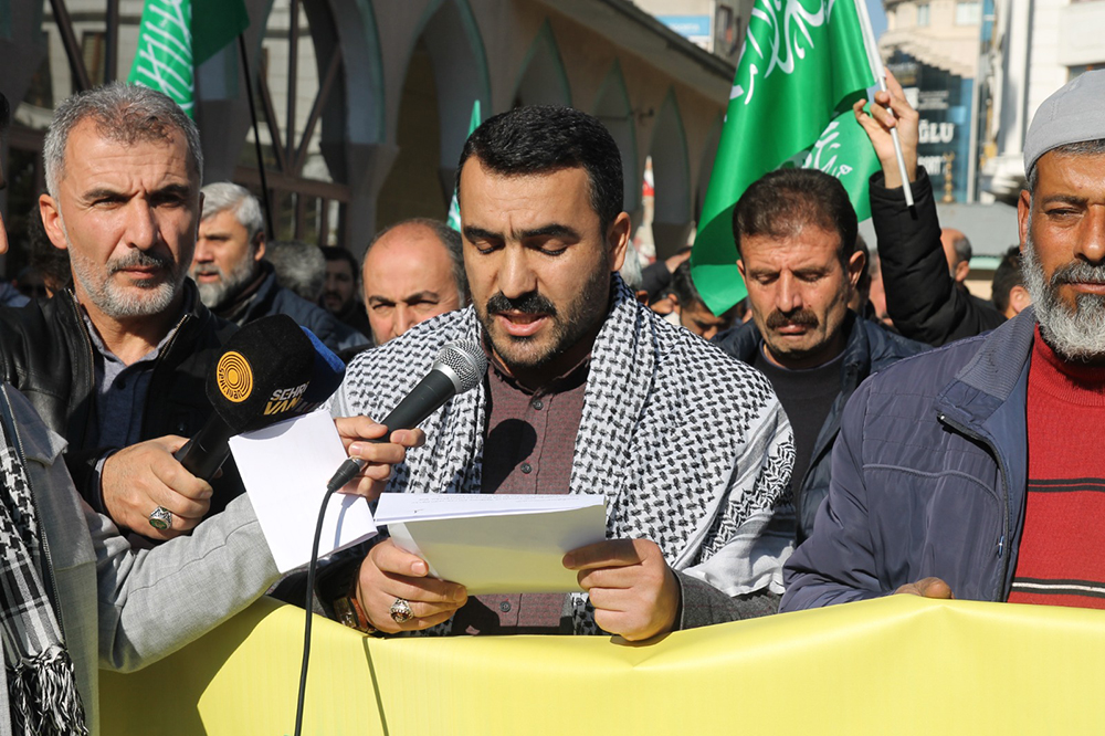 Van’da Filistin'e destek İsrail’e protesto!