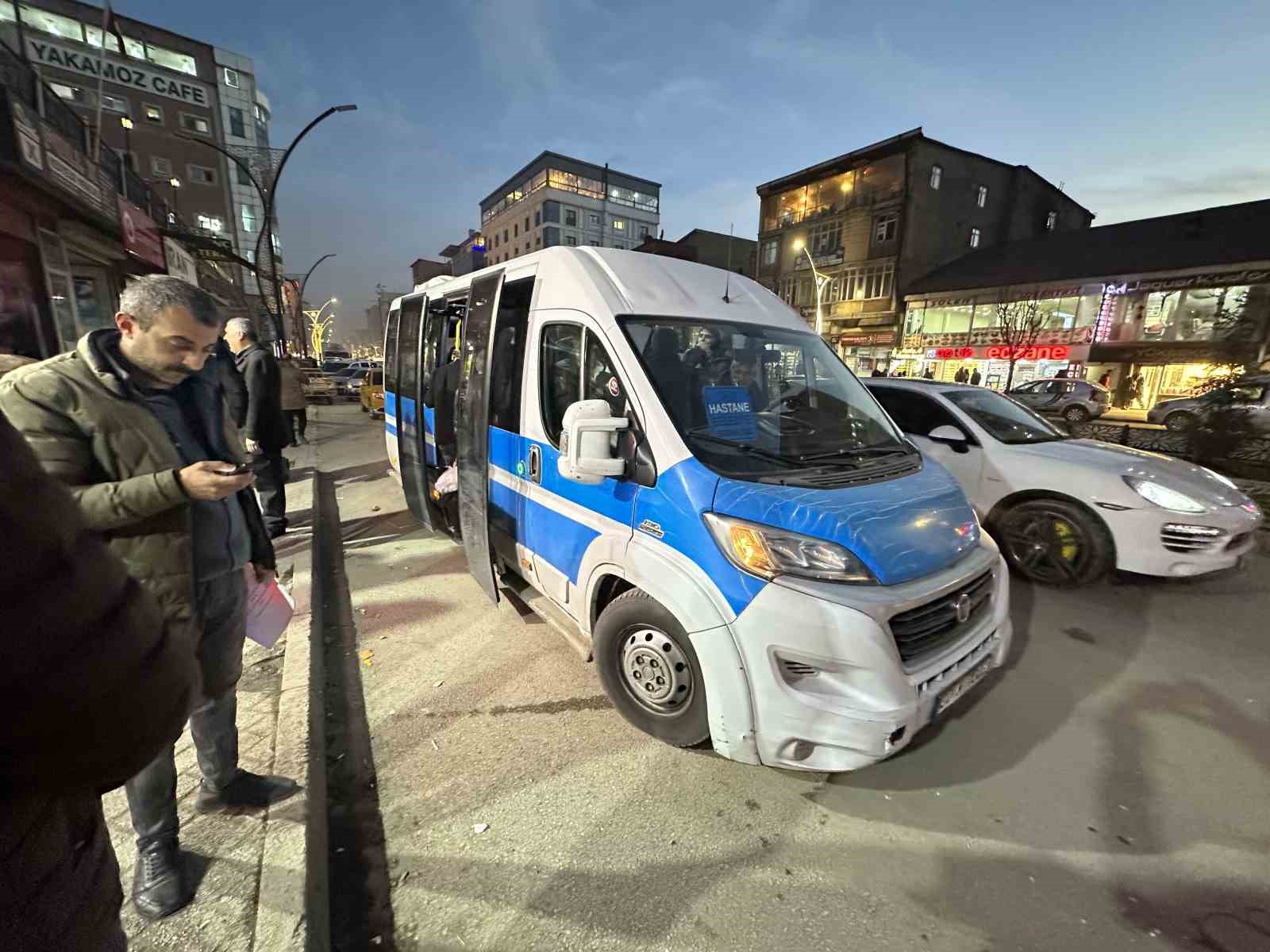 Yüksekova’da şehir içi ulaşıma zam yapıldı