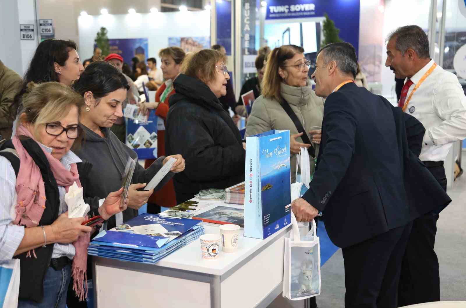 Van ’17.Travel Turkey İzmir Fuarı’na damga vurdu