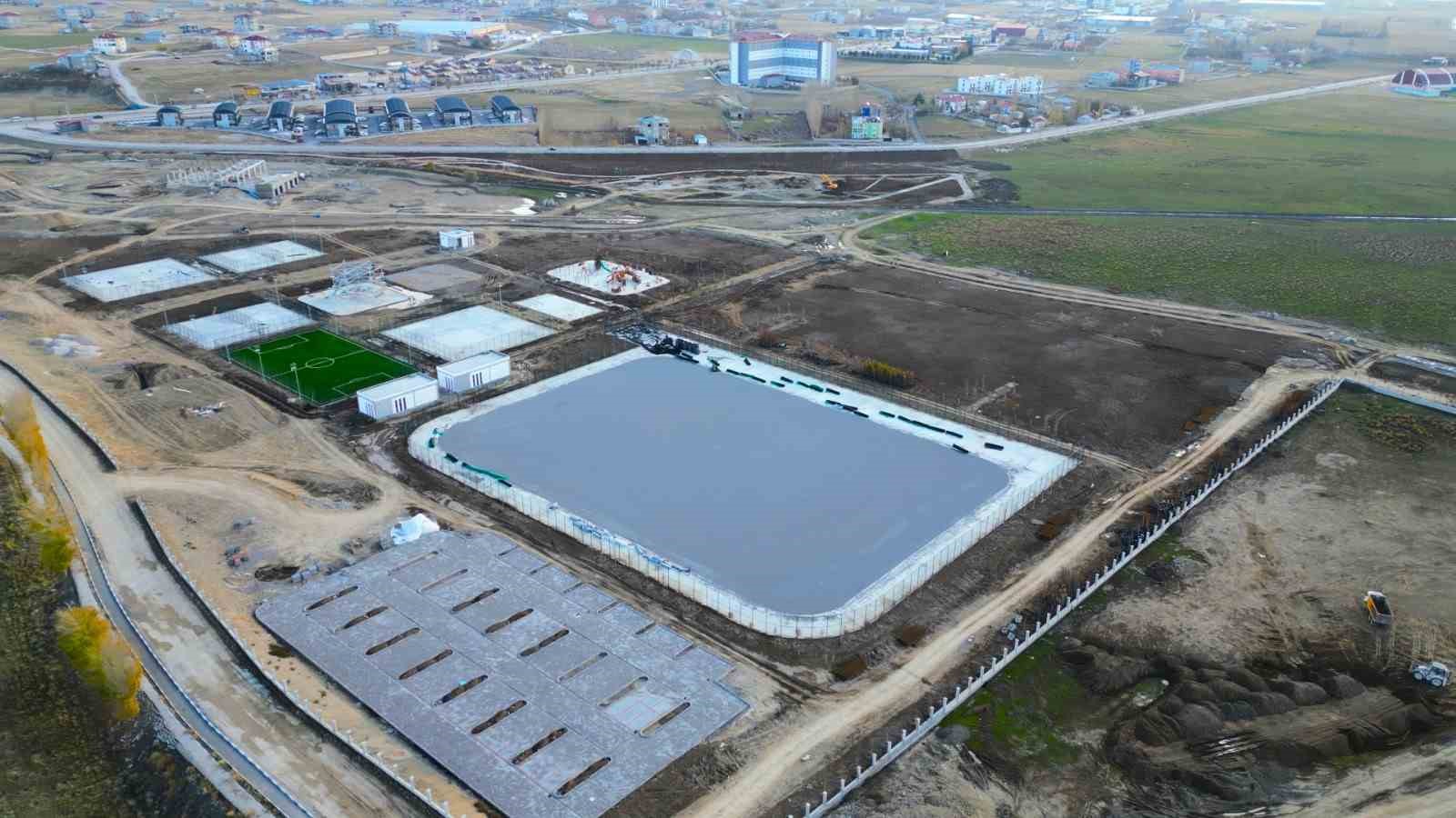 Tuşba’ya değer katacak dev eserin yapımı hızla devam ediyor