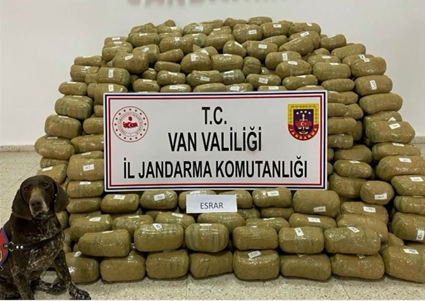 Van’da 1 ton 262 kilogram uyuşturucu ele geçirildi