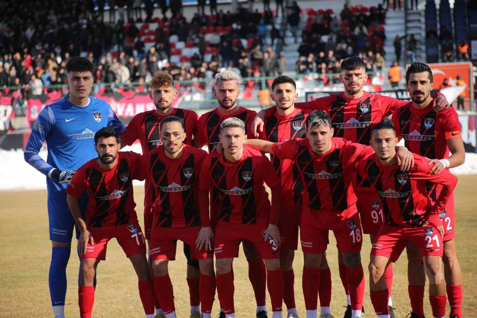 TFF 2. Lig: Vanspor FK: 3 - Serik Belediyespor: 1
