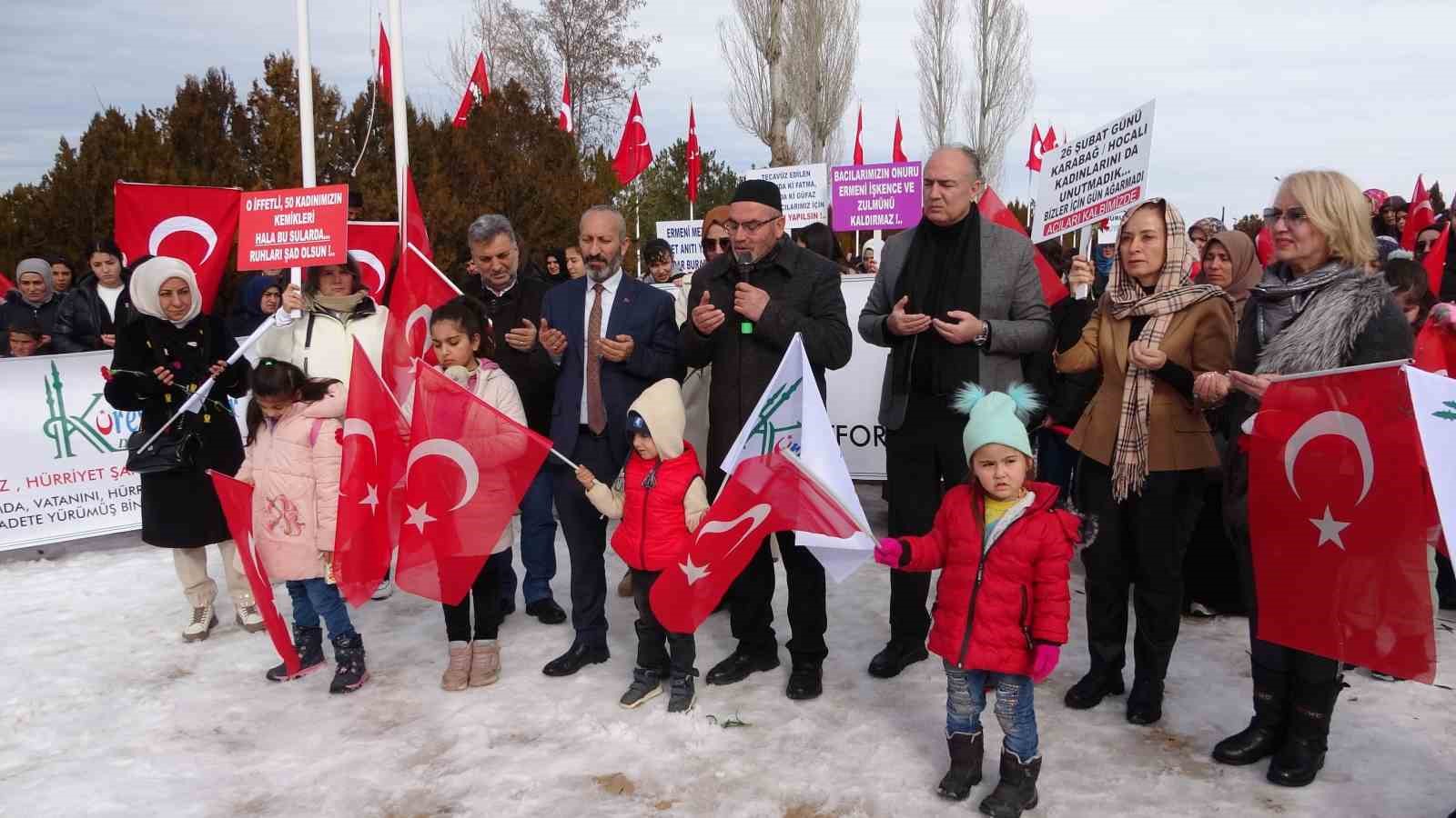 Ermeni çetelerinden kaçarken Van Gölü’nde boğulan 50 kadın anıldı