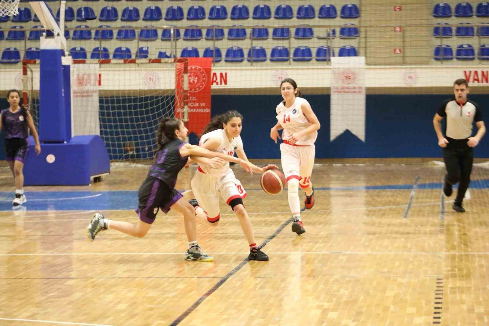 İpekyolu Belediyesi Spor Kulübü bölge şampiyonu oldu