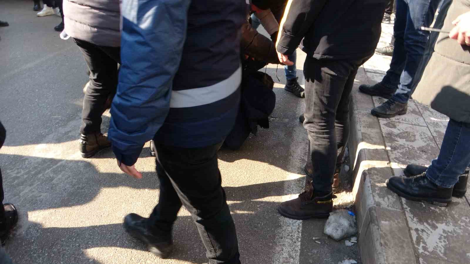 Van’da 1 Şubat yürüyüşünde arbede: 2 gözaltı