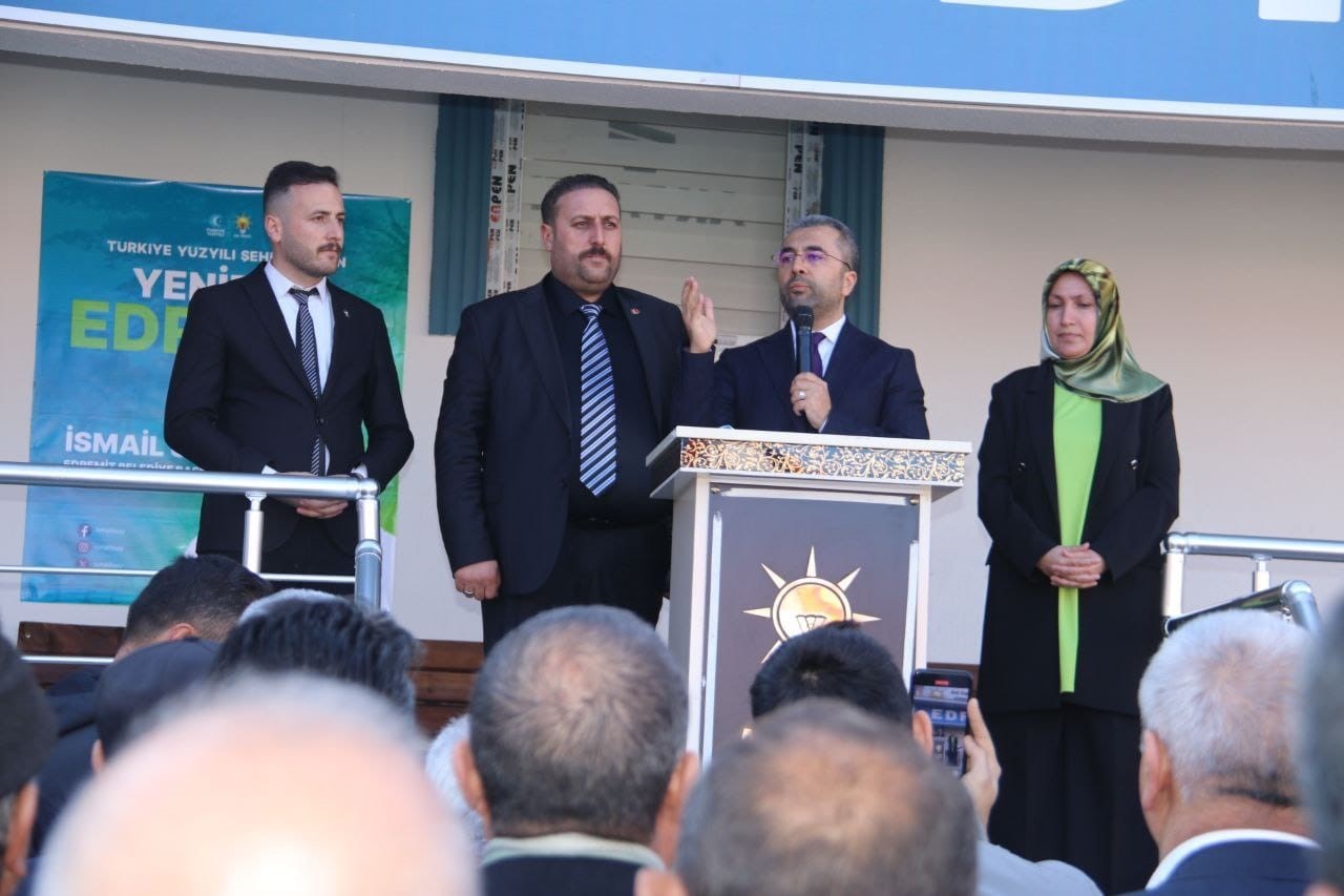 Yeniden aday gösterilen Başkan İsmail Say, Edremit’te vatandaşlarla buluştu