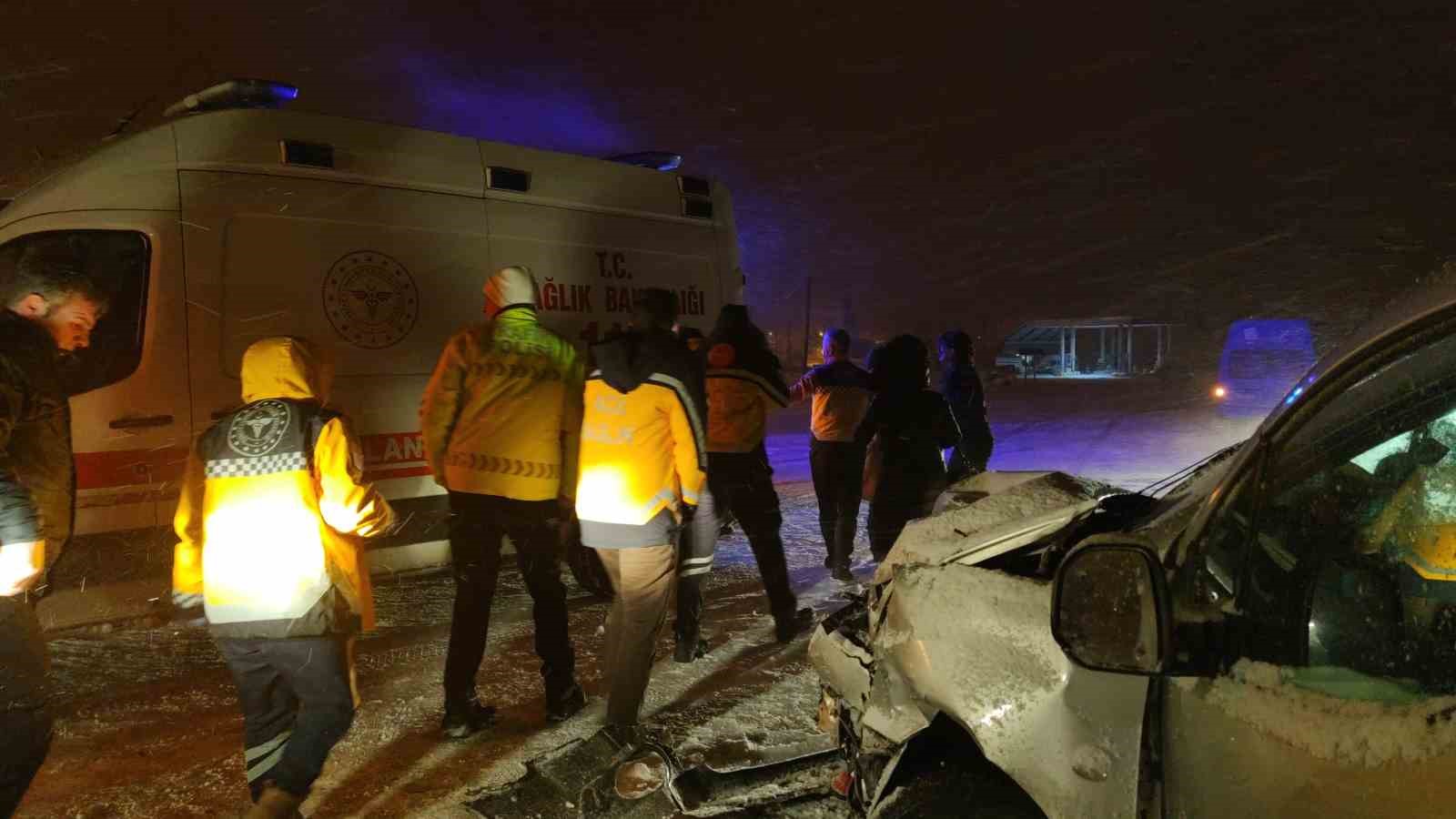 Van’da trafik kazası: 5 yaralı